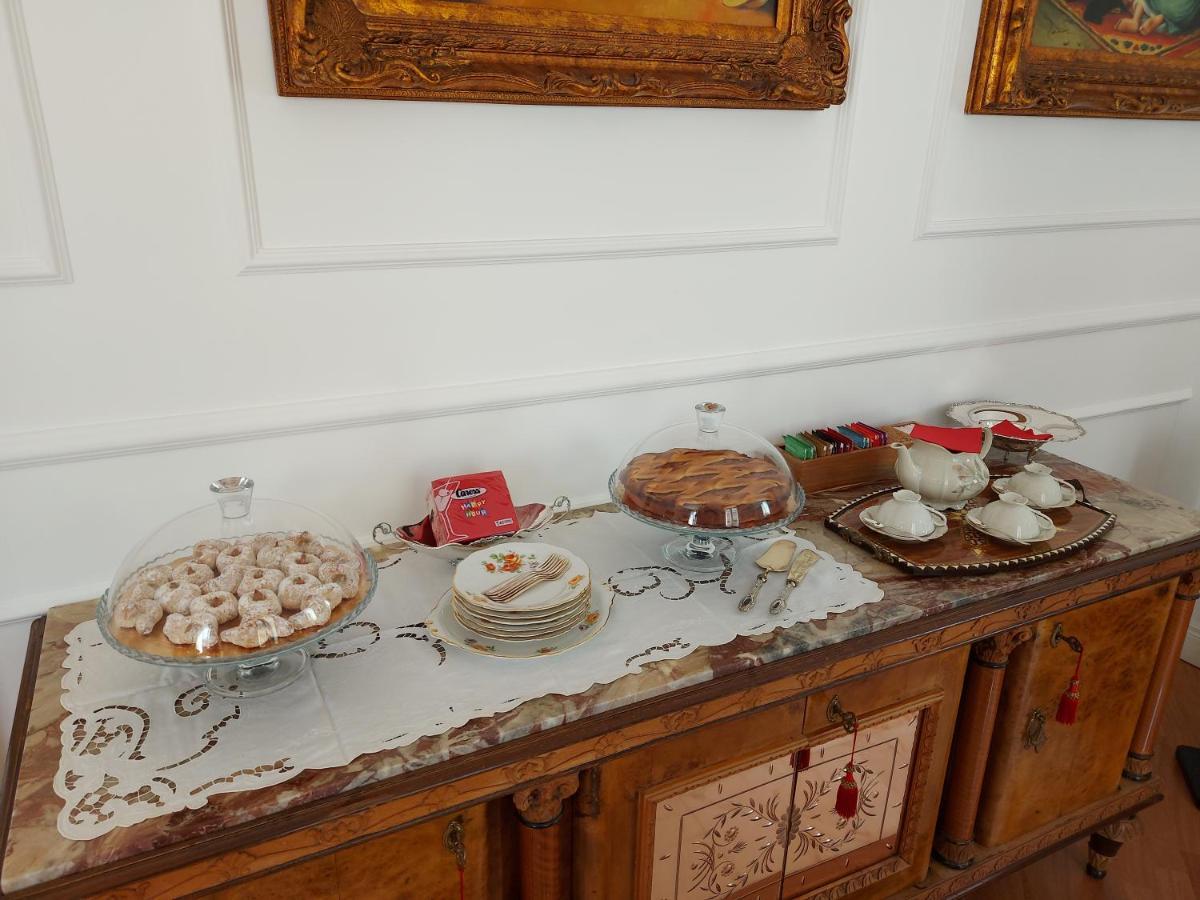 Le Rose Di Nonna Maria, Appartamento Di Lusso In Centro Citta 팔레르모 외부 사진