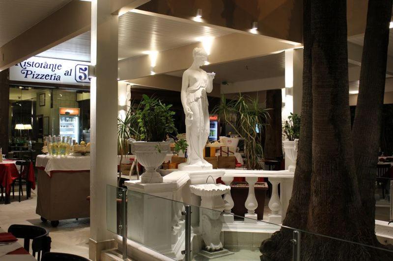 Le Rose Di Nonna Maria, Appartamento Di Lusso In Centro Citta 팔레르모 외부 사진